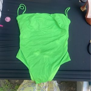 Zara green open back swimsuit 💚
